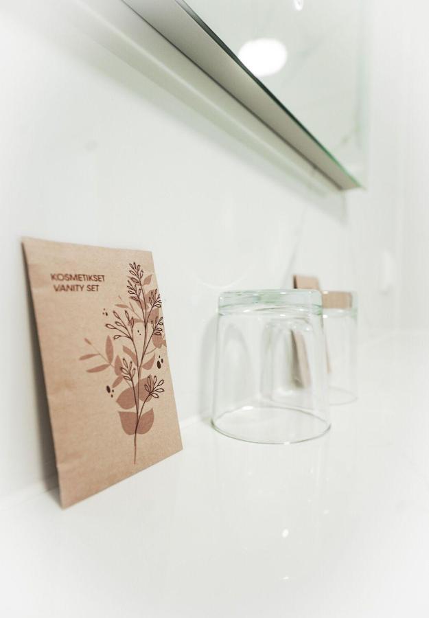 Hotel Zur Alten Stadtkellerei Λειψία Εξωτερικό φωτογραφία A vanity kit