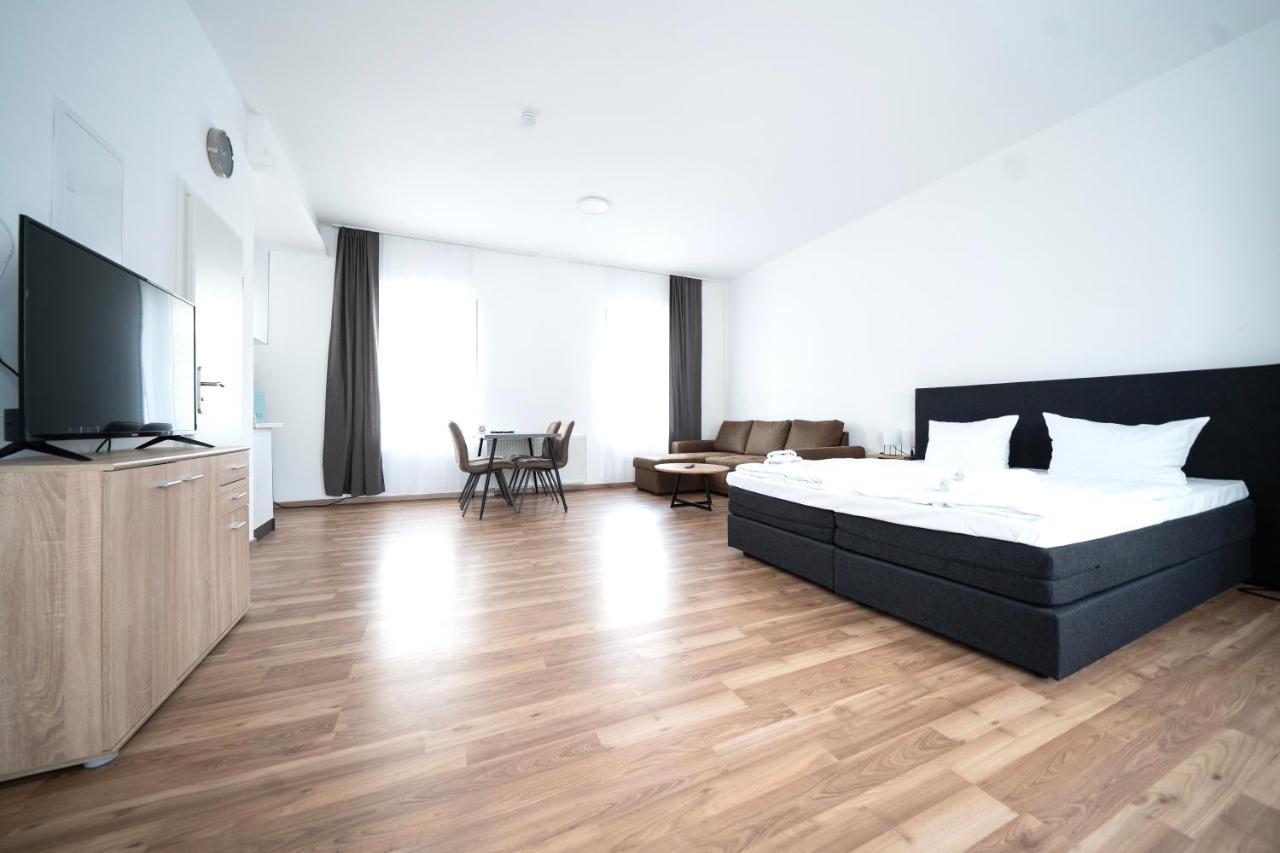 Hotel Zur Alten Stadtkellerei Λειψία Εξωτερικό φωτογραφία A room at the hotel