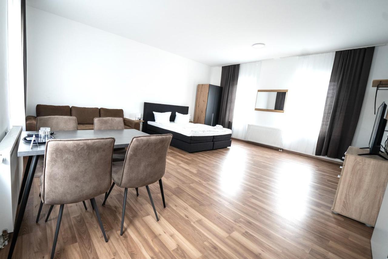 Hotel Zur Alten Stadtkellerei Λειψία Εξωτερικό φωτογραφία A typical room at the hotel