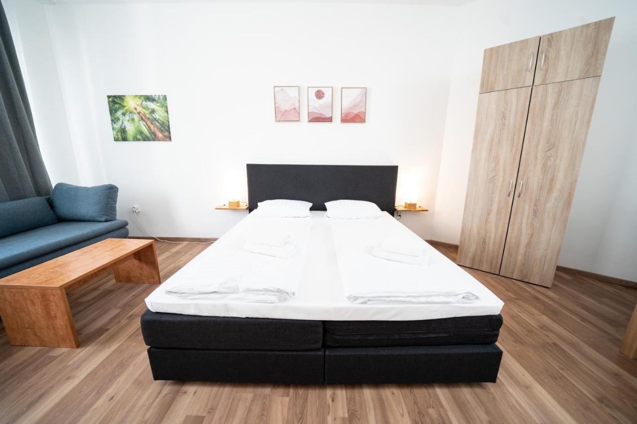 Hotel Zur Alten Stadtkellerei Λειψία Εξωτερικό φωτογραφία A typical room at the hotel