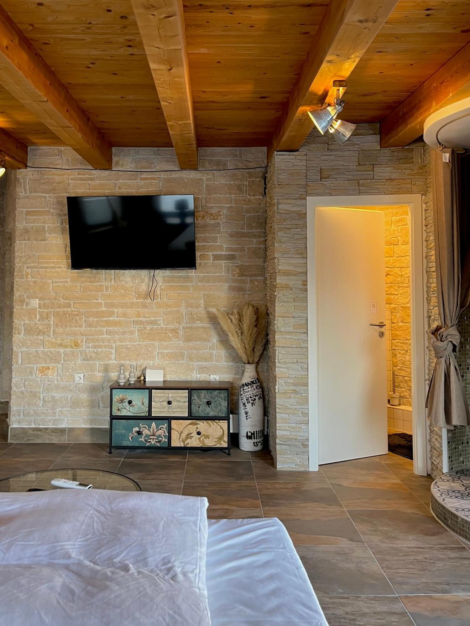 Hotel Zur Alten Stadtkellerei Λειψία Εξωτερικό φωτογραφία Interior of the house