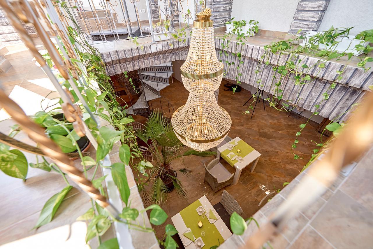 Hotel Zur Alten Stadtkellerei Λειψία Εξωτερικό φωτογραφία Interior of the restaurant